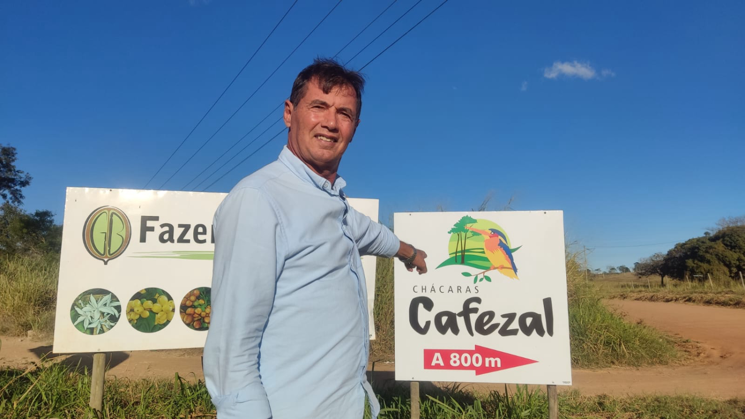 Barra do Choça recebe mais um grande investimento: a pavimentação da estrada que dá acesso ao Povoado do Cafezal à BR 415